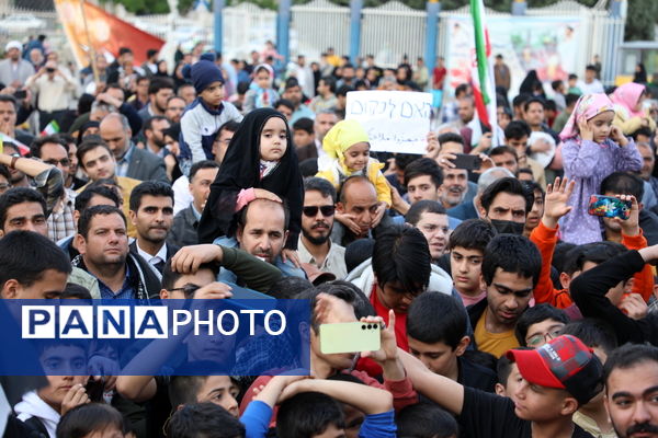 اجتماع عظیم مردمی در حمایت از ایران قوی و سپاه مقتدر 