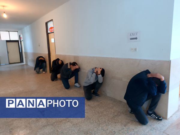 هنرستان کار و دانش رهبری میزبان مانور نمادین زلزله شد