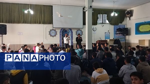 جشن میلاد حضرت زینب (س) و قرائت زیارت عاشورا در دبیرستان شاهد ابوذر غفاری نیشابور 