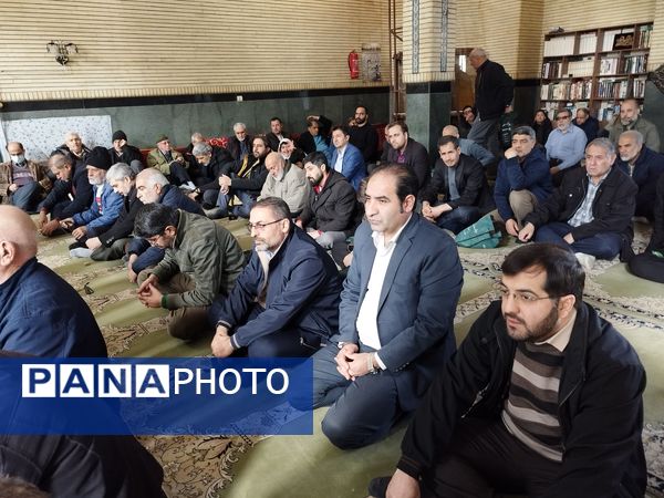 حضور پر شور مردم غیور ملارد در نماز جمعه و راهپیمایی جشن پیروزی و نصر الهی 