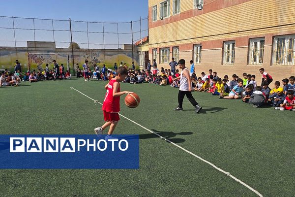 جلوه‌ای از پویایی در هفته تربیت‌بدنی در دبستان شاهد شهید محمد جنیدی