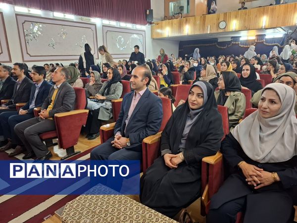 گرامیداشت روز مادر مدرسه دخترانه ۱۷ شهریور 