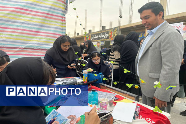 راهپیمایی استکبارستیزی شهرستان پیشوا در روز دانش‌آموز