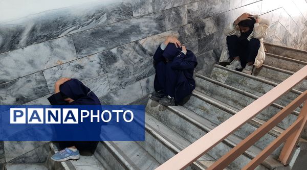مانور زلزله در مدرسه مهندس رحمانی فرد مشهد
