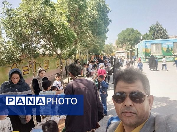 برگزاری بازارچه درون مدرسه‌ای در دبستان مبین شیروان