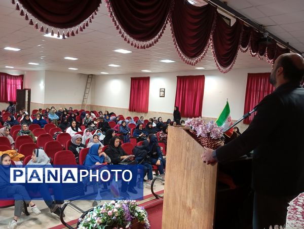 برگزاری جلسه آموزشی دانش‌آموز خبرنگاران پانا در منطقه پردیس