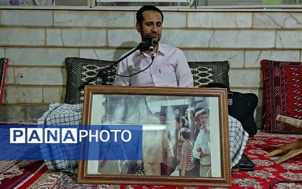 محفل قرآنی چهل شب با چهل شهید در بیت معظم شهدا شهرستان کاشمر 