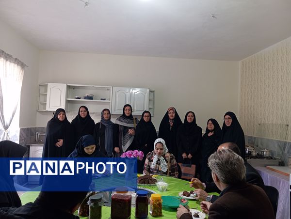 افتتاح کارگاه آشپزی و اتاق گفتگوی انجمن اولیا و مربیان در آموزشگاه ولایت