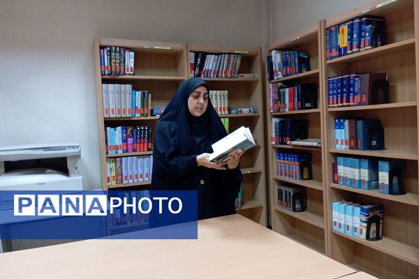 در هفته کتاب و کتابخوانی، کتابخانه جوادالائمه میزبان دانش‌آموزان مدرسه دانش‌نیا شد