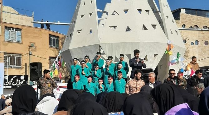 حماسه آفرینی مردم غیور شهرستان کوهدشت در یوم الله ۲۲بهمن 