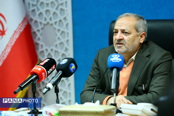 نشست صمیمانه وزیر آموزش و پرورش با مدیران مدارس