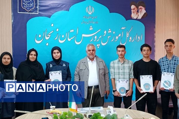 دیدار جمعی از دانش‌آموز خبرنگاران زنجانی با مدیرکل آموزش و پرورش استان