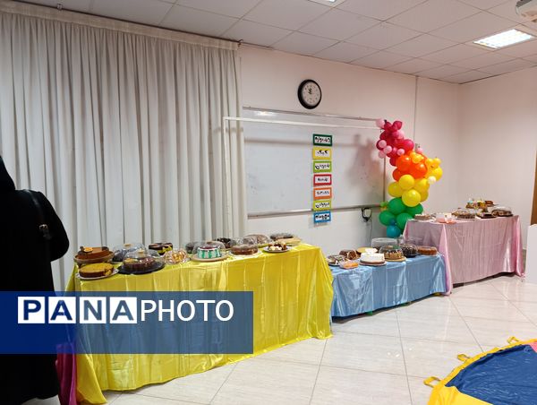 جشنواره کیک و شیرینی در مدرسه مهر و ماه آشخانه 