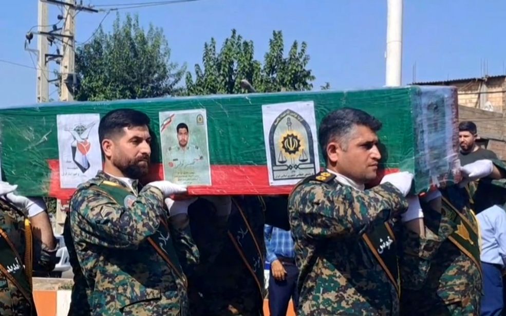 شهید «حسین تولی» در گالیکش تشییع شد