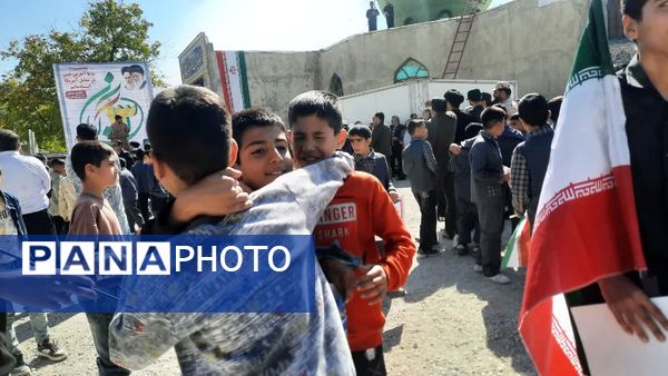 گرامیداشت یوم‌الله ۱۳ آبان در شهر سی‌سخت با حضور پرشور مردم 