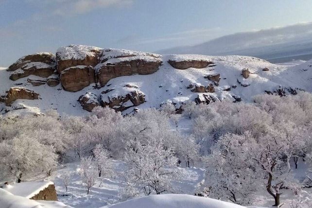 بارش برف در روستای اصقول سربیشه