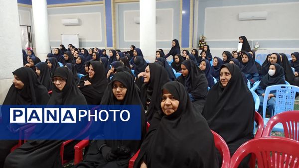 مراسم گرامیداشت هفته دفاع مقدس در میبد