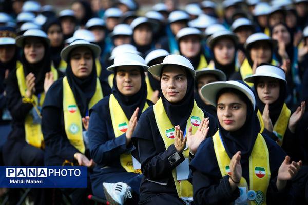 کسب ۱۲پرچم افتخار توسط دختران پیشتاز در اردوی ملی 