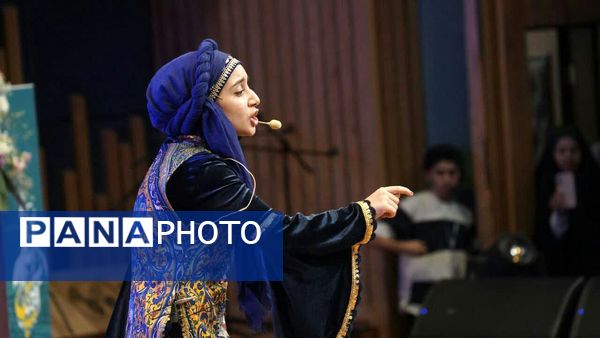 آیینه‌ تلاش کارمندان دانشگاه فردوسی مشهد