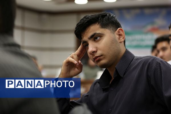 نشست اعضای کارگروه تدوین سند دوازدهمین دوره مجلس دانش‌آموزی جمهوری اسلامی ایران 