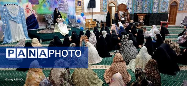  اعتکاف دانش آموزی در مسجد الغدیر