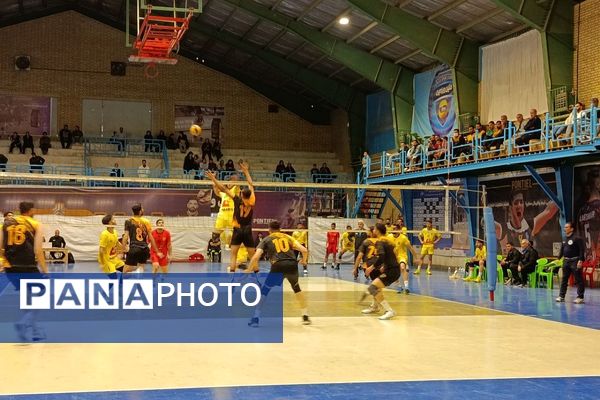 درخشش طلایی‌پوشان ورامین؛ مقاومت تهران مغلوب شد