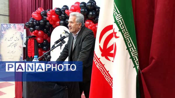  همایش تجلیل از نخبگان کنکور شهرستان اسکو 