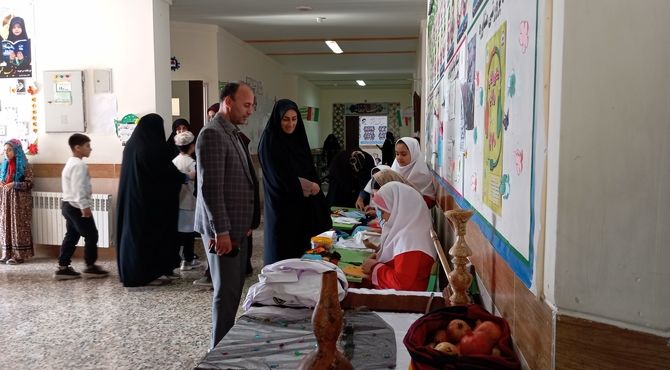 جشن هفته مازندران در دبستان راه روشن گلوگاه