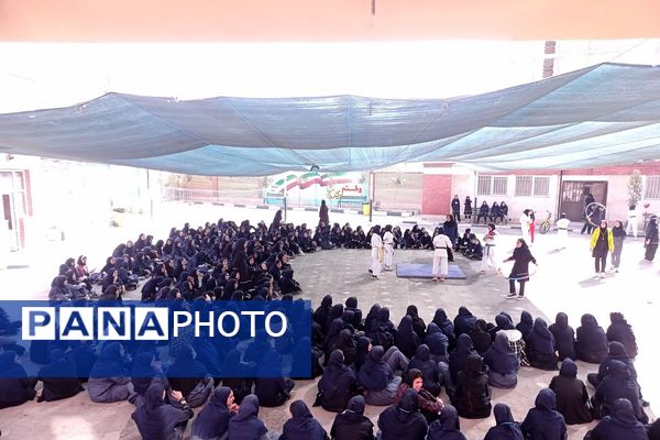 برگزاری المپیاد ورزشی درون مدرسه‌ای در مدرسه علامه مجلسی شهرستان پیشوا