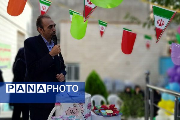 جشن شکفتن غنچه‌ ها، در دبستان مهرتابان بهارستان دو