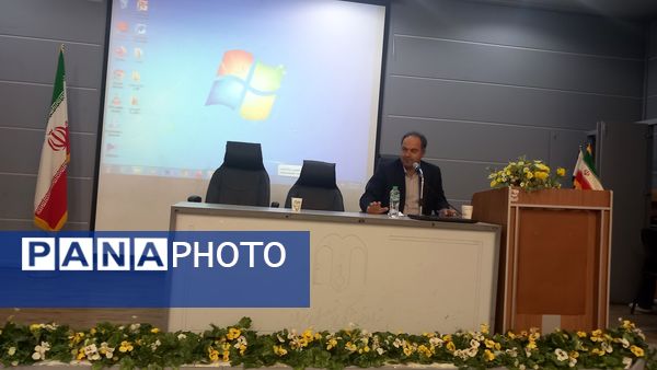 دوره توانمند‌سازی مدیران مدارس ناحیه ۶ مشهد