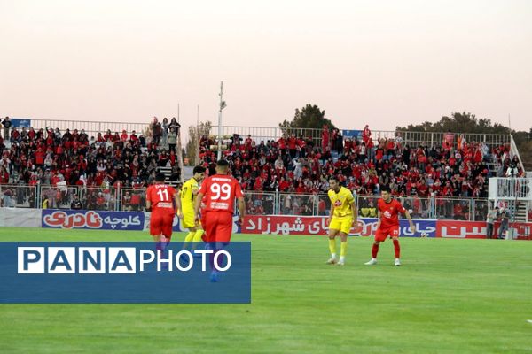 بازی بدون گل تراکتور و فجر سپاسی
