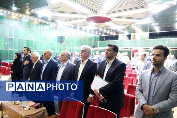 دیدار مدیرکل مدارس غیر دولتی وزارت آموزش و پرورش با مسئولان مدارس غیر دولتی استان یزد