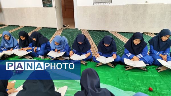 محفل انس با قرآن به یاد شهید سید حسن نصر‌الله در دبستان وکیلی