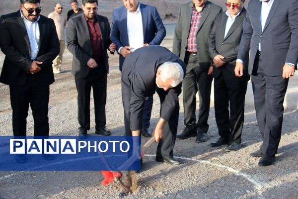 افتتاح و کلنگ‌زنی چندین طرح عمرانی در شهرستان بم 