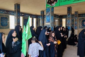 قدم‌های عاشقانه مردم شهرستان معمولان، در مسیر امامزاده سید محمد
