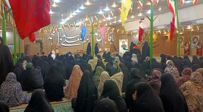 دانش آموزان میبدی در مسیر نور 