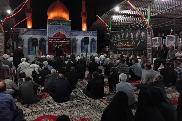 مراسم اربعین شهدای اقتدار ملی و افتتاحیه کنگره ۶۲۰۰ شهید استان مرکزی با نقش‌آفرینی دانش‌آموزان