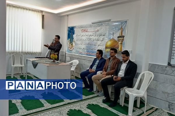 جلسه تجربه گردانی با قبول شدگان کنکور سراسری در دبیرستان نمونه آیت‌الله خامنه‌ای