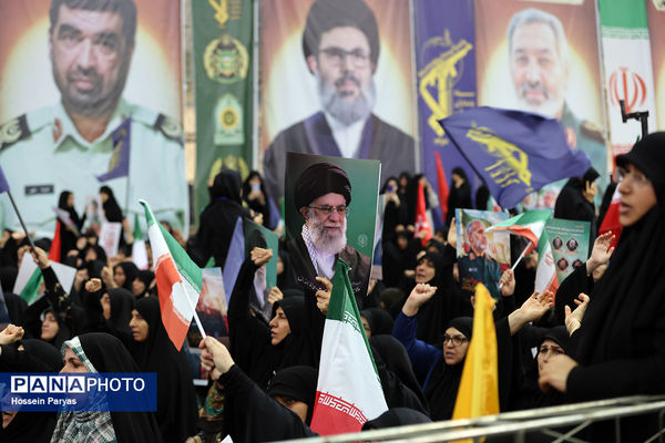 بزرگداشت شهدای اقتدار ایران