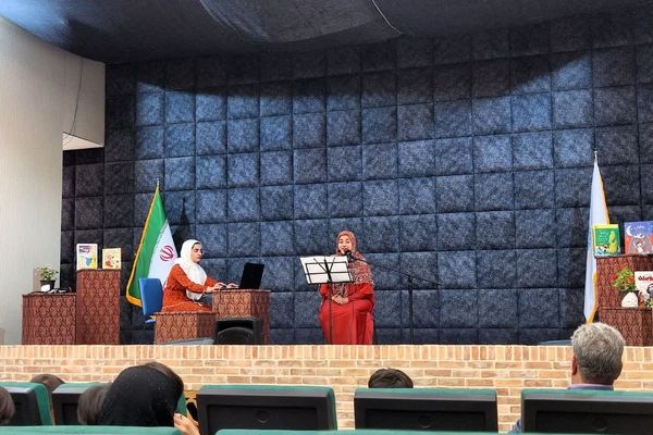 قصه ها جان گرفتند؛ نغمه کودکی در تالار اندیشه طنین انداز شد