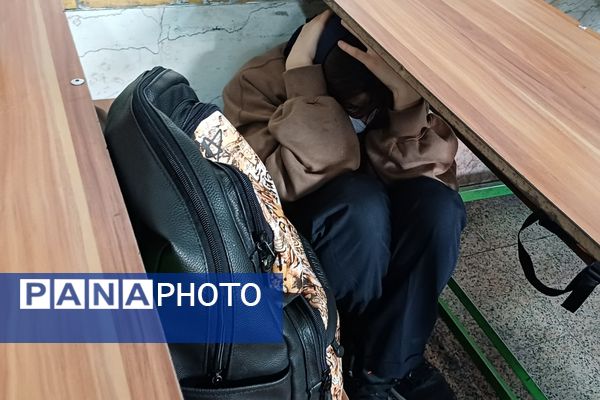 دانش‌آموزان دبیرستان زینبیه۲ شهریار آماده مقابله با زلزله