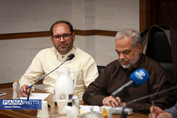 جلسه هم‌اندیشی و هم‌افزایی سرناظران پایش فعالیت‌های قرآن، عترت و نماز در سراسر کشور