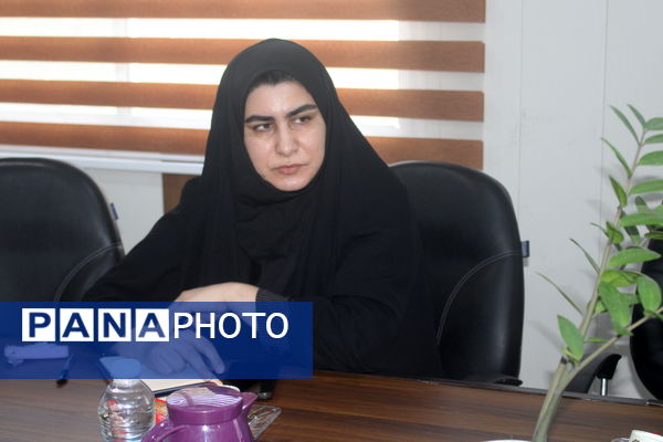 جلسه پایگاه‌های ارتقای مهارت‌های تحصیلی دانش‌آموزان و انتخاب رشته کنکور در بوشهر