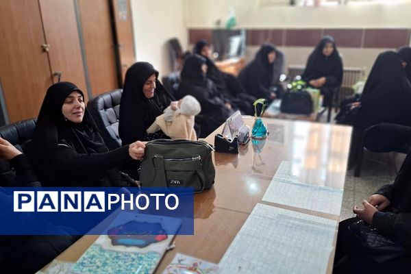 روزی برای دانش آموزان