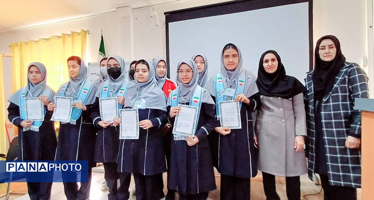 افتتاحیه سفیران سلامت دبیرستان نمونه دولتی وکیلی ۱۰ 