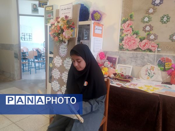 افتتاحیه هفته ماه ها در دبیرستان دخترانه امید 