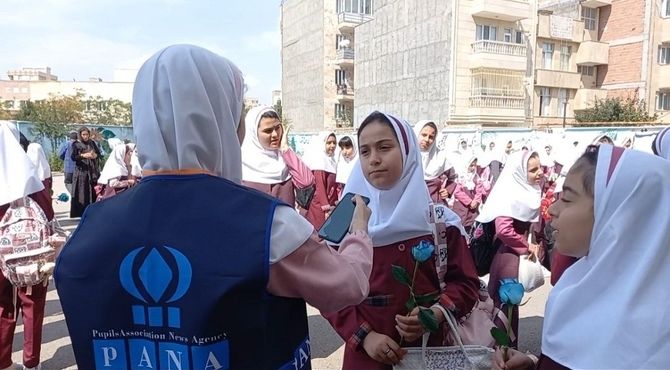 برگزاری «جشن نماز» در مدرسه شاهد ناحیه 2 اردبیل