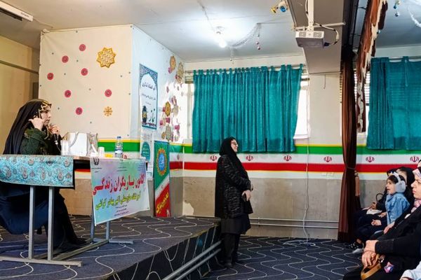 آموزش شیوه‌های افزایش تاب‌آوری در دبیرستان گراشی ناحیه 3 شیراز
