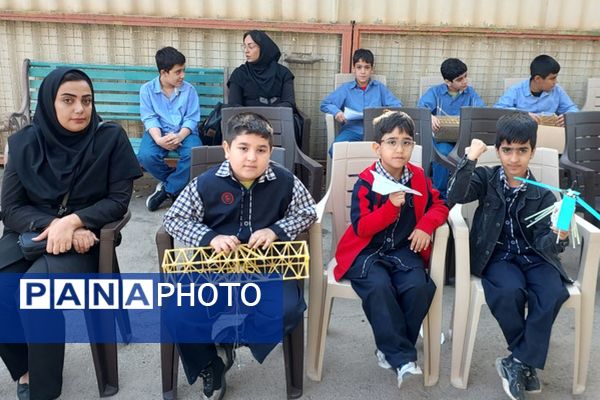 برگزاری مسابقات روز آزمایشگاه در پژوهش سرای بصیرت یک ناحیه دو شهرری 